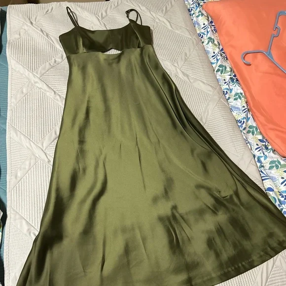 Banana Republic Olive Green Satin Cutout Midi Dress - Size 2 - Picture 2 of 5